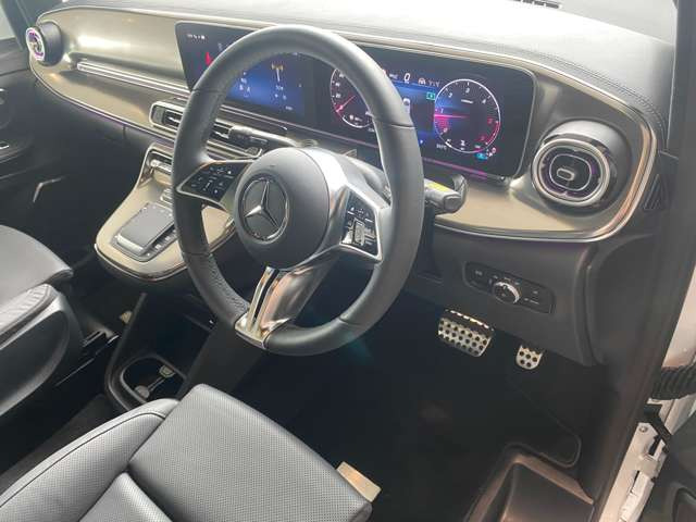 VクラスV220d エクスクルーシブ ロング プラチナスイート