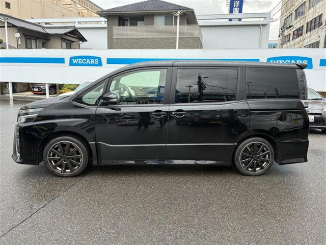 ヴォクシー2.0 ZS 4WD