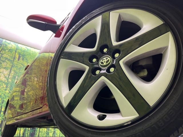 �y����17�C���`�A���~�z�C�[���z�O�ςɃ}�b�`���������A���~�z�C�[���𑕒����Ă���܂��B�e��ЊO�A���~�z�C�[����A�X�^�b�h���X�^�C�����戵�����Ă���܂��B���񂲑��k����������