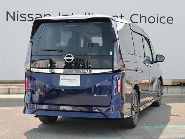 セレナ1.4 e-POWER ハイウェイスターV