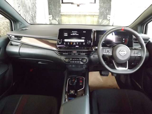 ノートオーラ1.2 NISMO チューンド e-POWER 4WD
