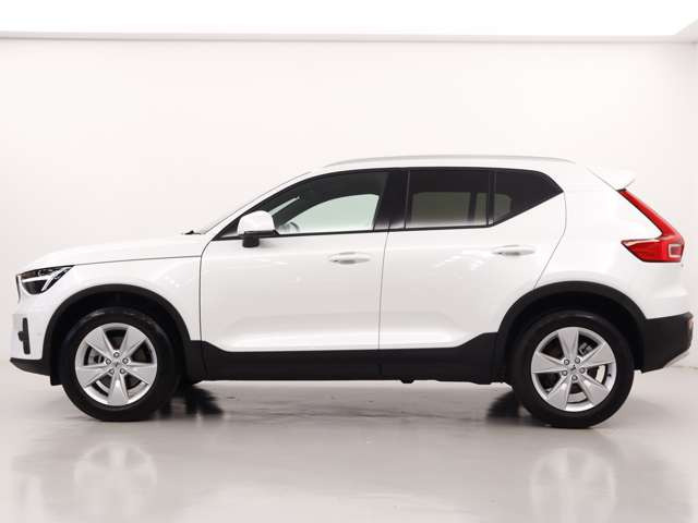 XC40プラス B3