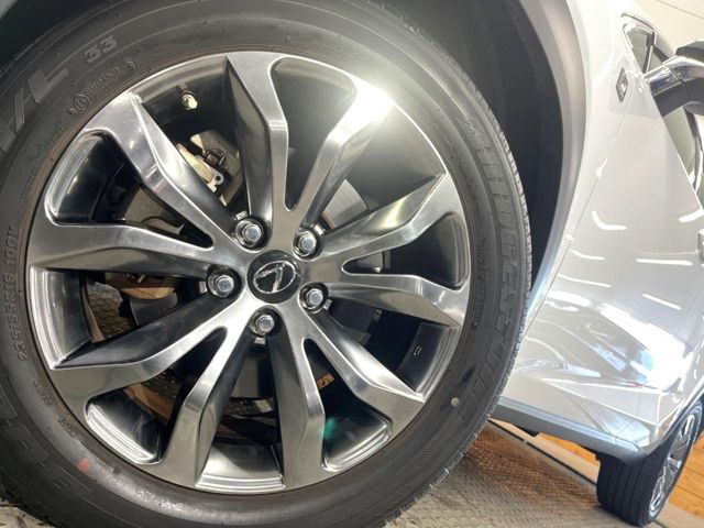 �y����18�C���`�A���~�z�C�[���z�O�ςɃ}�b�`���������A���~�z�C�[���𑕒����Ă���܂��B�e��ЊO�A���~�z�C�[����A�X�^�b�h���X�^�C�����戵�����Ă���܂��B���񂲑��k����������