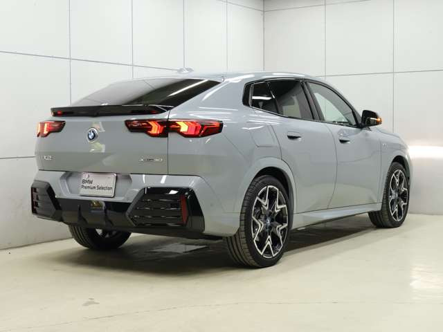 iX2xドライブ30 Mスポーツ 4WD