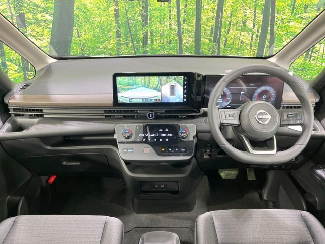セレナ1.4 e-POWER ハイウェイスターV