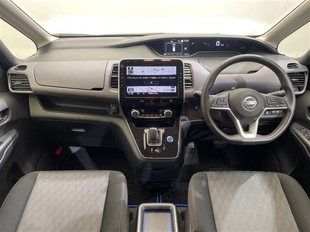 セレナ1.2 e-POWER ハイウェイスターV
