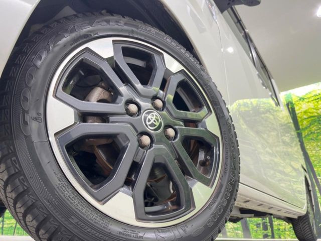 �y����15�C���`�A���~�z�C�[���z�O�ςɃ}�b�`���������A���~�z�C�[���𑕒����Ă���܂��B�e��ЊO�A���~�z�C�[����A�X�^�b�h���X�^�C�����戵�����Ă���܂��B���񂲑��k����������