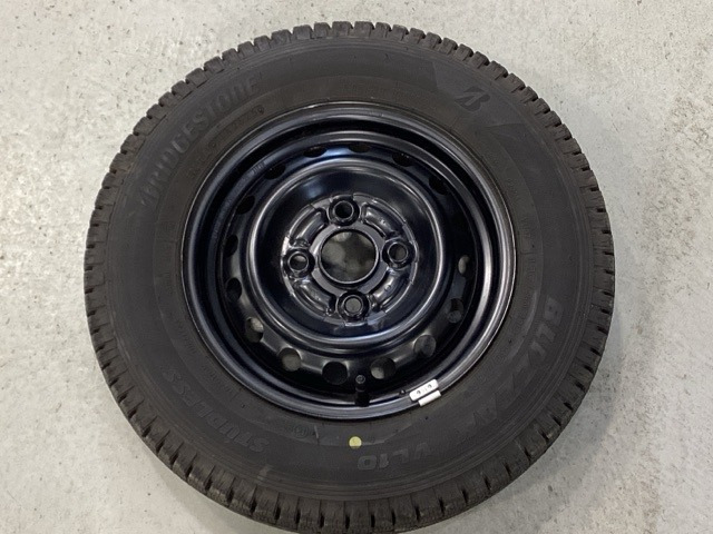 N-VANファン ターボ 4WD