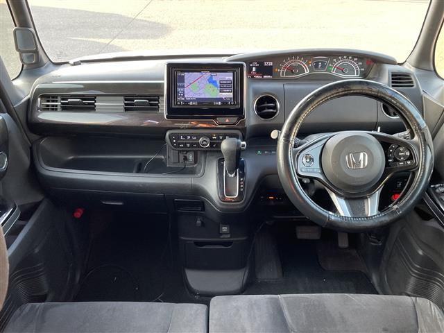 N-BOXカスタムG L ホンダセンシング 4WD