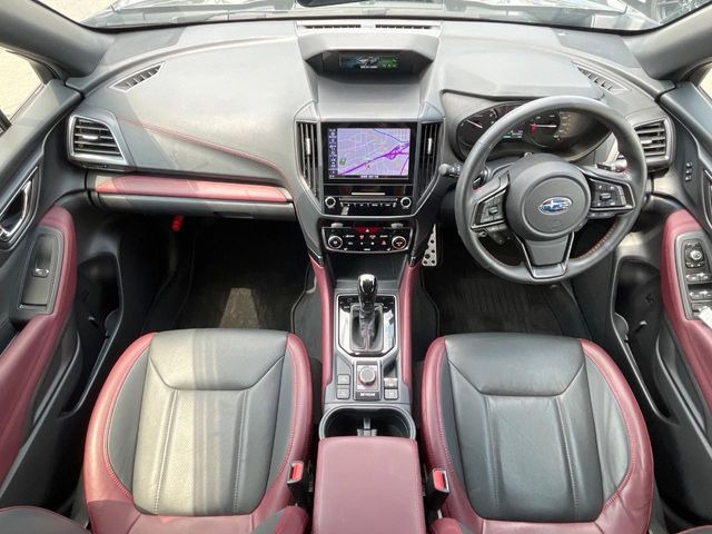 フォレスター1.8 STI スポーツ 4WD