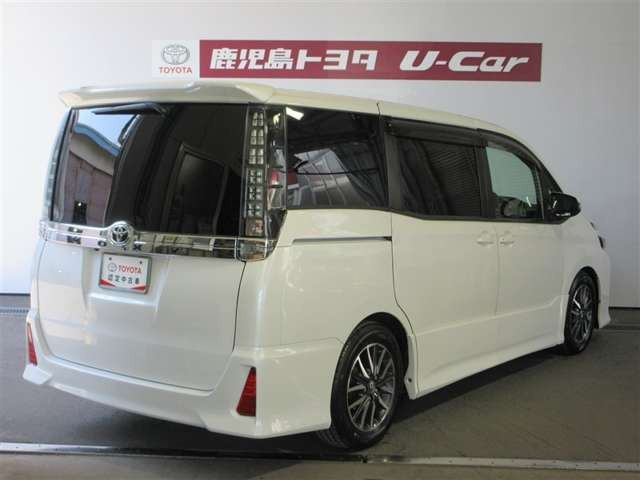 ヴォクシー2.0 ZS