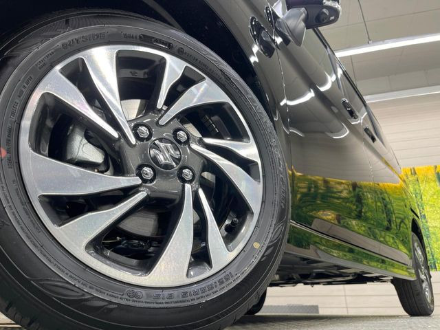 �y�����A���~�z�C�[���z�O�ςɃ}�b�`���������A���~�z�C�[���𑕒����Ă���܂��B�e��ЊO�A���~�z�C�[����A�X�^�b�h���X�^�C�����戵�����Ă���܂��B���񂲑��k����������
