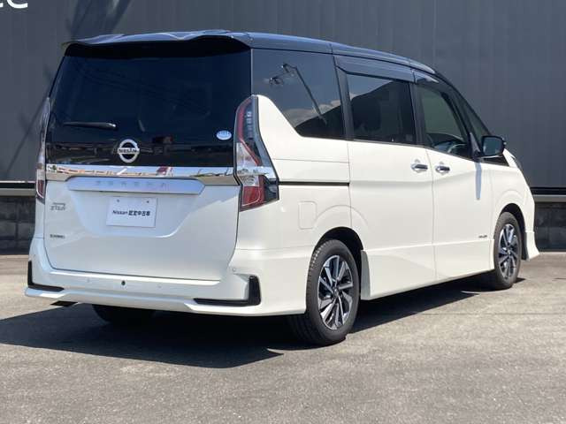セレナ2.0 ハイウェイスターV