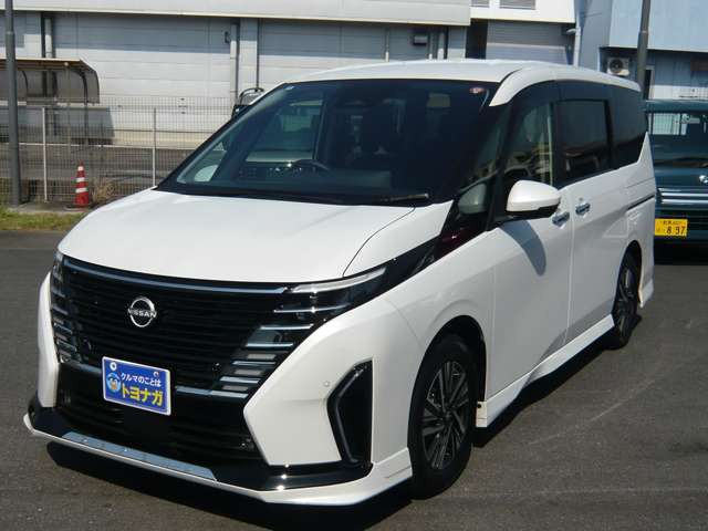 セレナ1.4 e-POWER ハイウェイスターV マルチベッド