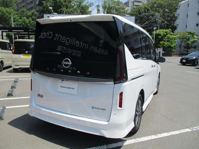 セレナ1.4 e-POWER ハイウェイスターV