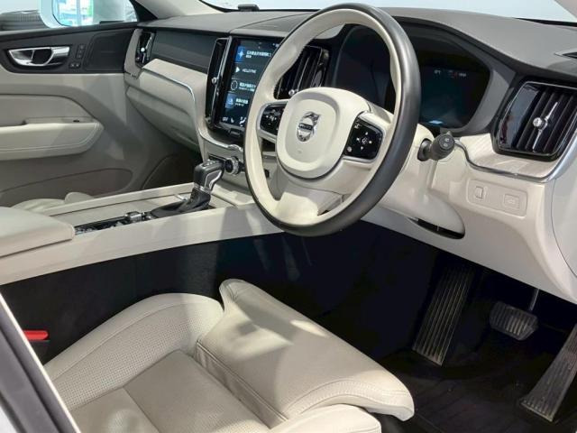 XC60D4 AWD インスクリプション ディーゼル 4WD