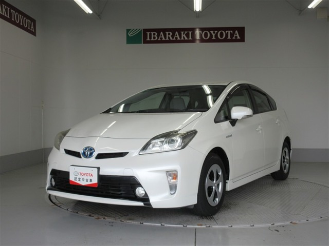 プリウス1.8 S