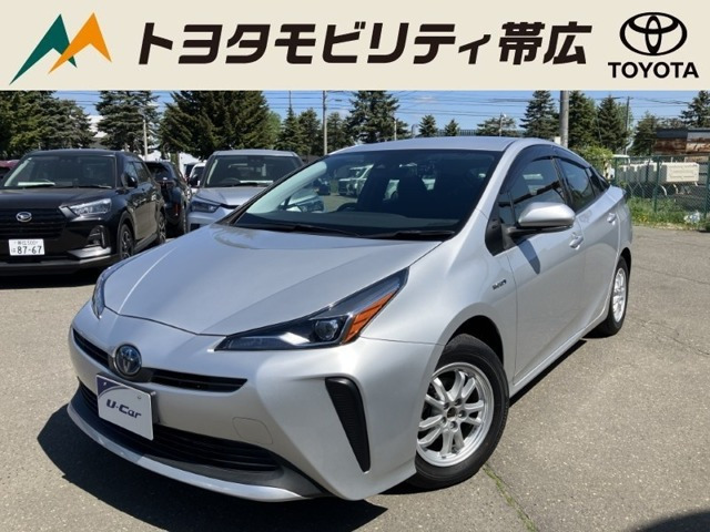 プリウス1.8 S E-Four 4WD