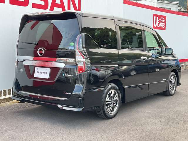セレナ1.2 e-POWER ハイウェイスターV