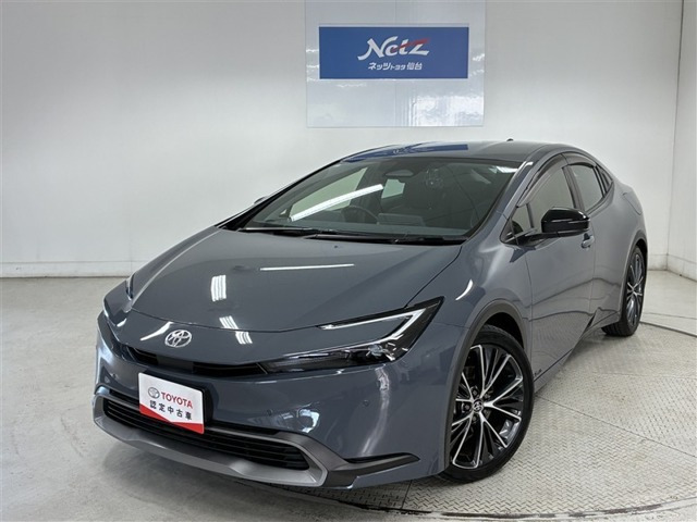 プリウス2.0 G E-Four 4WD