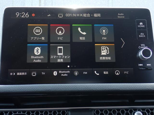 Bluetooth�𓋍ڂ��Ă��܂��B�X�}�z�ƘA��������Ɖ��y���y���ނ��Ƃ��o���܂��B
