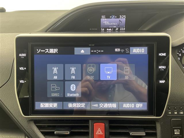 エスクァイア2.0 Gi プレミアムパッケージ ブラックテイラード