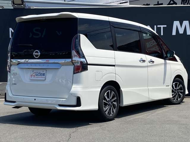 セレナ2.0 ハイウェイスターV
