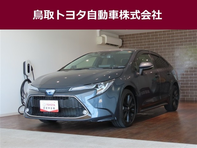 カローラ1.8 ハイブリッド W×B
