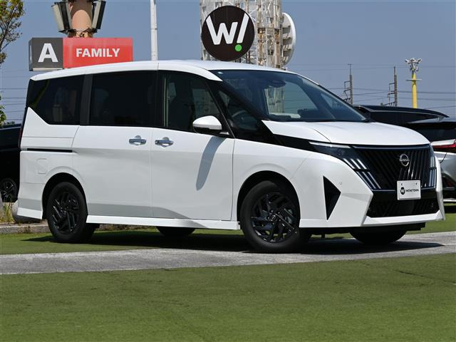 セレナ1.4 e-POWER ハイウェイスターV