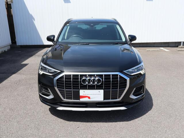Q335 TFSI アドバンスド