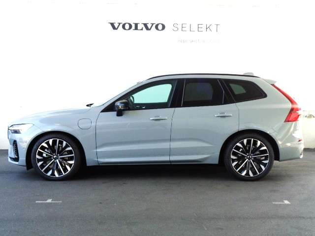 XC60ウルトラ T6 AWD プラグイン ハイブリッド 4WD