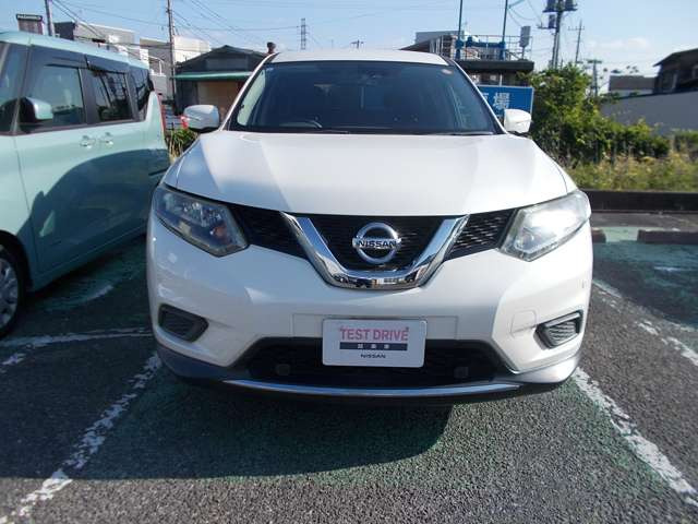 エクストレイル2.0 20X エマージェンシーブレーキパッケージ 3列車
