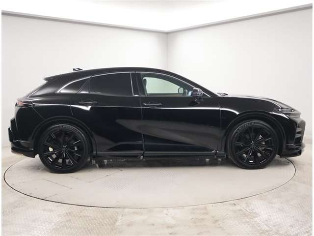 クラウンスポーツ2.5 Z E-Four 4WD