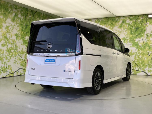 セレナ1.4 e-POWER ハイウェイスターV
