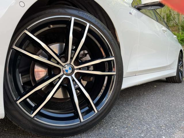 3シリーズセダン320i Mスポーツ