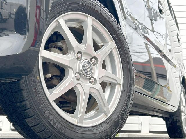 �y14�C���`�A���~�z�C�[���z�O�ςɃ}�b�`�����A���~�z�C�[���𑕒����Ă���܂��B�e��A���~�z�C�[����A�X�^�b�h���X�^�C�����戵�����Ă���܂��B���񂲑��k����������