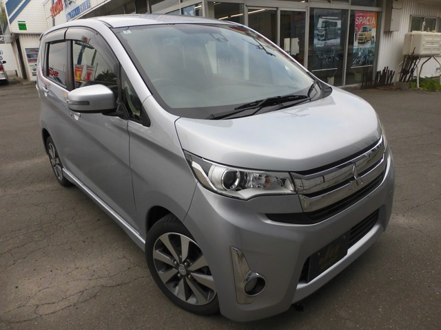 eKカスタムT e-アシスト 4WD