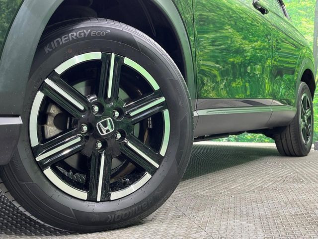 �y����16�C���`�A���~�z�C�[���z�O�ςɃ}�b�`���������A���~�z�C�[���𑕒����Ă���܂��B�e��ЊO�A���~�z�C�[����A�X�^�b�h���X�^�C�����戵�����Ă���܂��B���񂲑��k����������