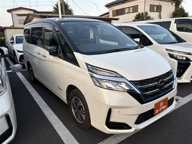 セレナ1.2 e-POWER XV
