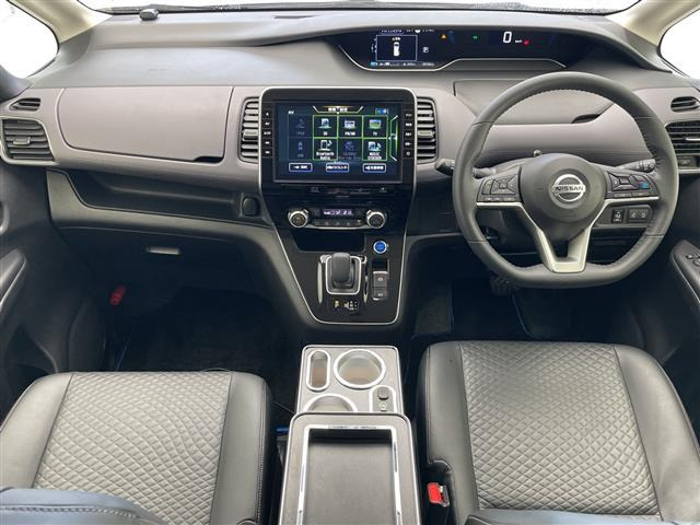 セレナ1.2 e-POWER ハイウェイスターV