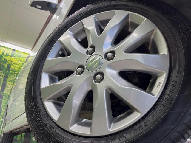 �y����14�C���`�A���~�z�C�[���z�O�ςɃ}�b�`���������A���~�z�C�[���𑕒����Ă���܂��B�e��ЊO�A���~�z�C�[����A�X�^�b�h���X�^�C�����戵�����Ă���܂��B���񂲑��k����������