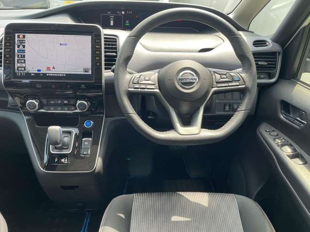セレナ1.2 e-POWER ハイウェイスターV
