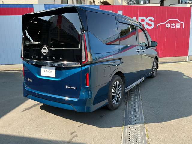 セレナ1.4 e-POWER ハイウェイスターV