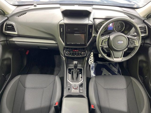 フォレスター2.5 プレミアム 4WD