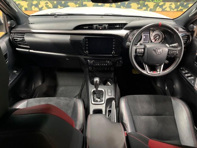 ハイラックス2.4 Z GRスポーツ ディーゼル 4WD