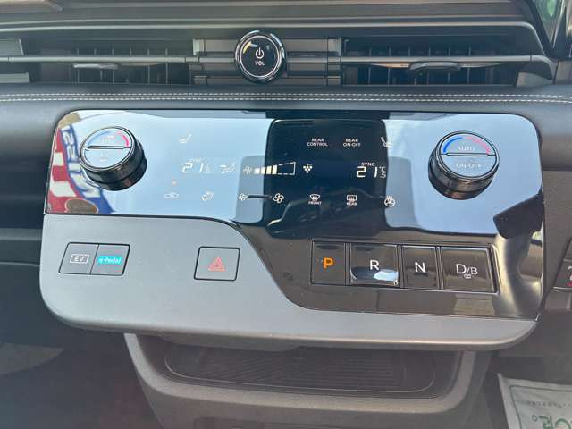 セレナ1.4 e-POWER ハイウェイスターV