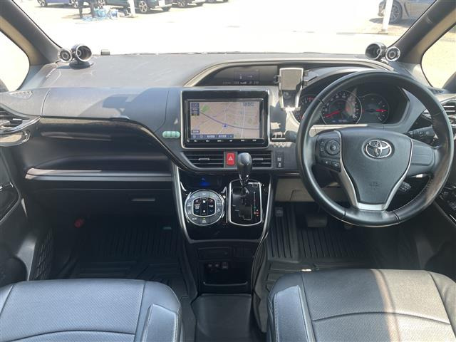 ヴォクシー2.0 ZS 煌III