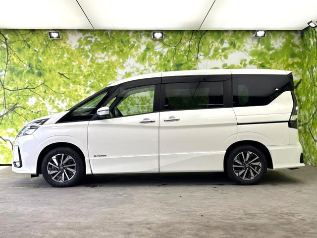 セレナ1.2 e-POWER ハイウェイスター