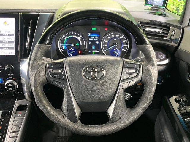 【ステアリングスイッチ】運転中、前方から目線をそらすことなく、オーディオ等の操作が可能な便利機能!安心&快適なドライブを演出してくれます♪