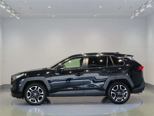 RAV42.0 アドベンチャー 4WD
